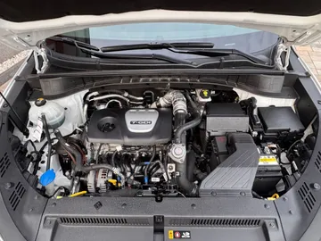 Car image 28