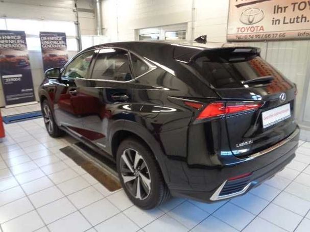 Lexus NX 300 h 145 kW image number 6