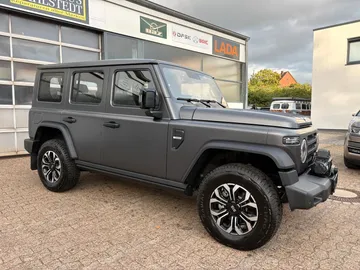 Car image 5