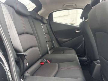 Car image 11