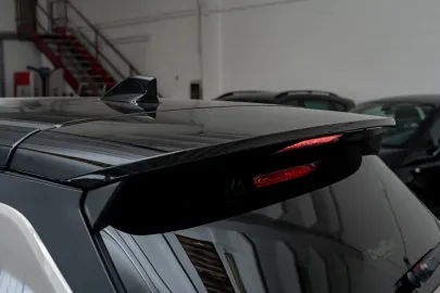 Car image 28