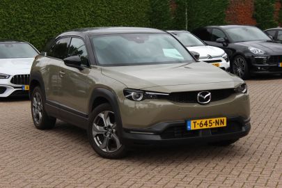 Car image 35