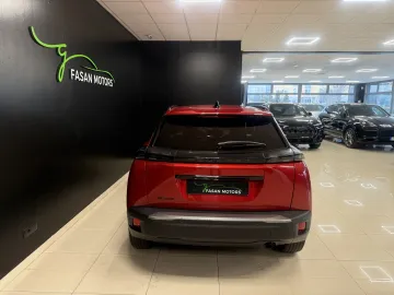 Car image 35
