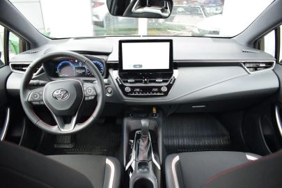 Car image 11