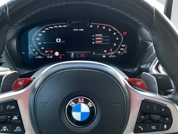 Car image 33