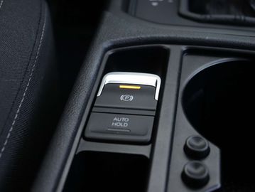 Car image 32