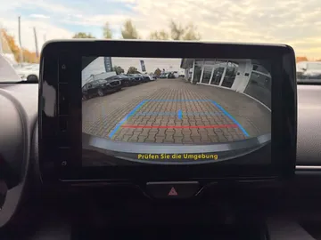 Car image 30