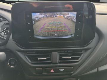 Car image 10