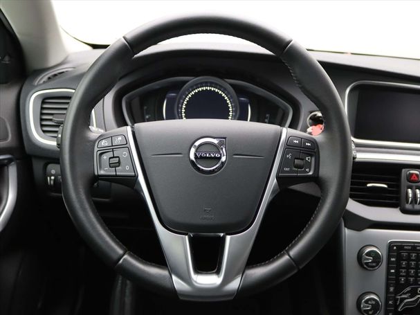 Volvo V40 T2 Inscription 90 kW image number 17