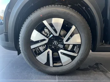 Car image 31