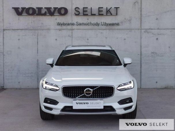 Volvo V90 Cross Country AWD 173 kW image number 3