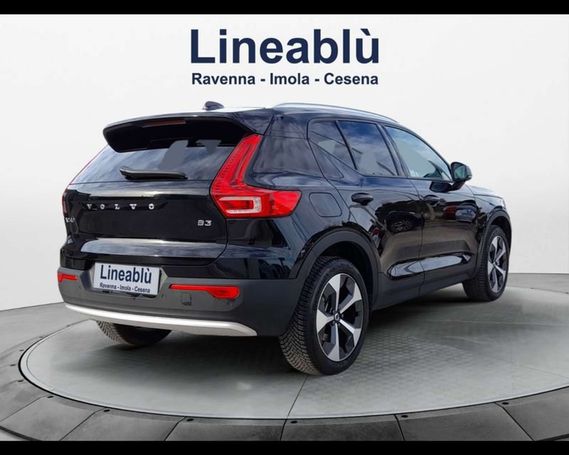 Volvo XC40 B3 Core 120 kW image number 2