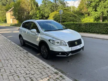 Car image 2