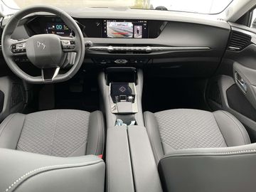 Car image 13