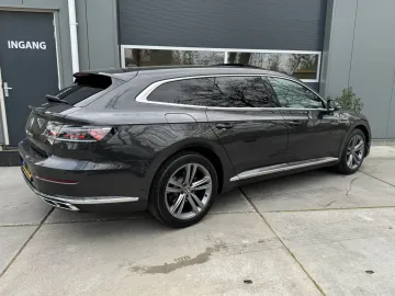 Car image 50