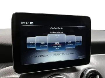 Car image 33