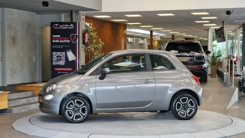 Car image 4