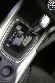 Car image 32