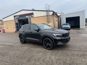 Car image 25