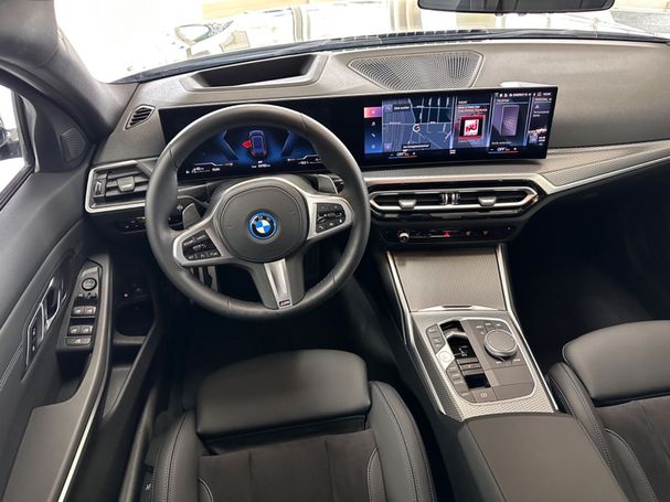 BMW 330 Touring e M Sportpaket xDrive 215 kW image number 6