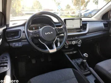 Car image 26