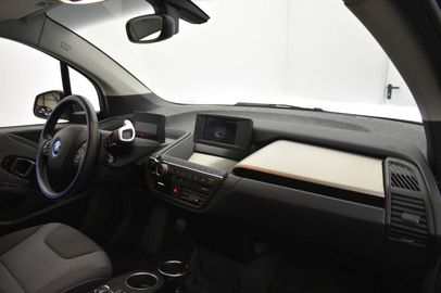 Car image 38