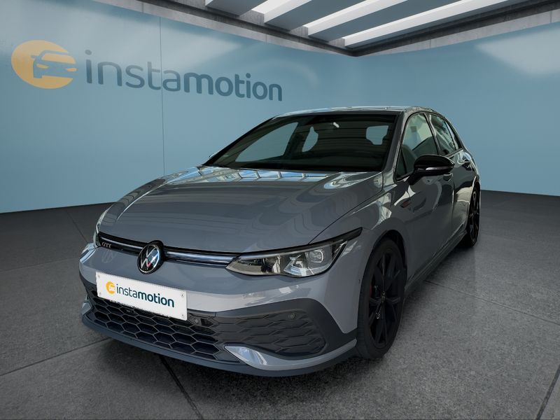 Volkswagen Golf 8 2.0