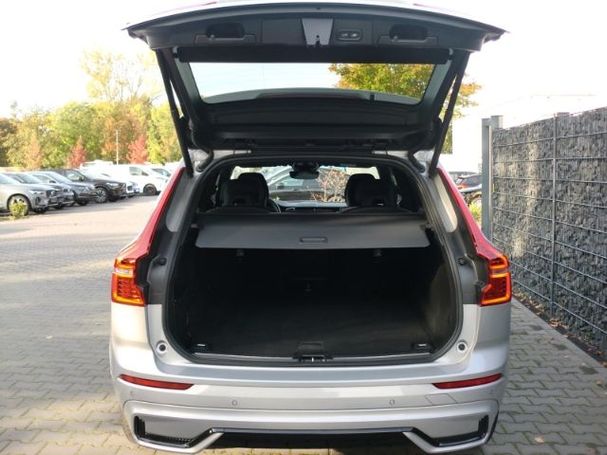 Volvo XC60 B4 Diesel Plus Dark 145 kW image number 8