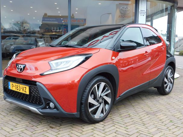 Toyota Aygo X 1.0 VVT-i 53 kW image number 1