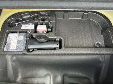 Car image 47