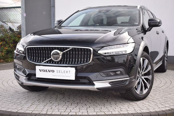 Volvo V90 Cross Country AWD 184 kW image number 1