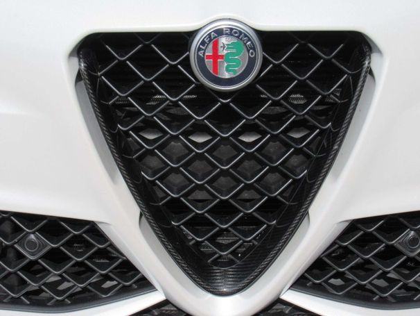 Alfa Romeo Giulia 2.9 V6 375 kW image number 4