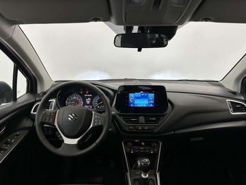 Car image 9