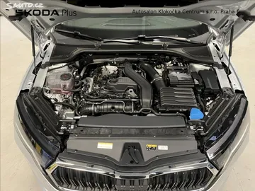 Car image 33