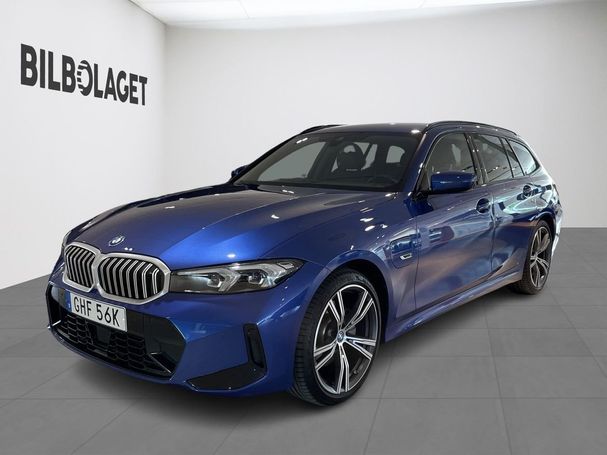 BMW 330 e Touring xDrive 218 kW image number 1