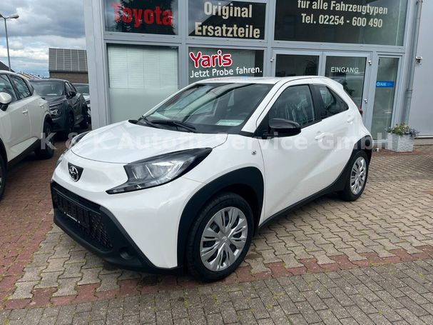 Toyota Aygo X 53 kW image number 1