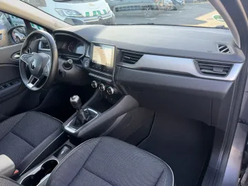 Car image 32