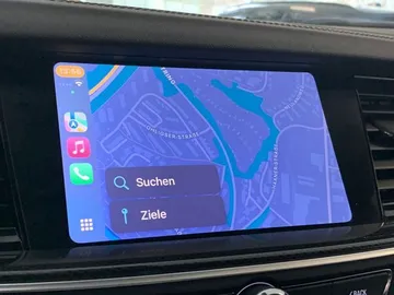 Car image 37