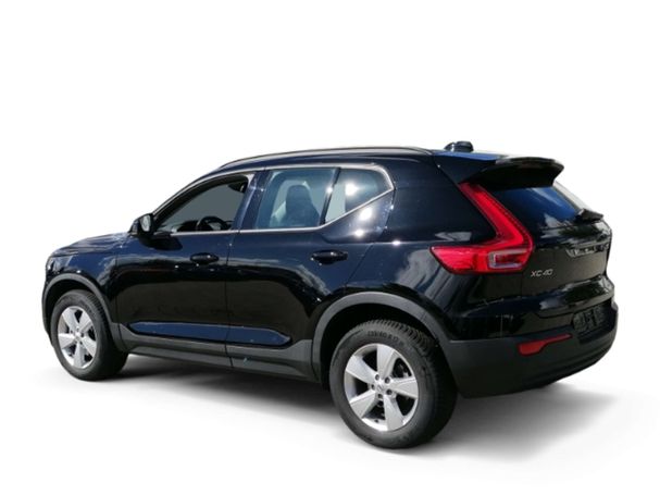 Volvo XC40 T3 Momentum 120 kW image number 6