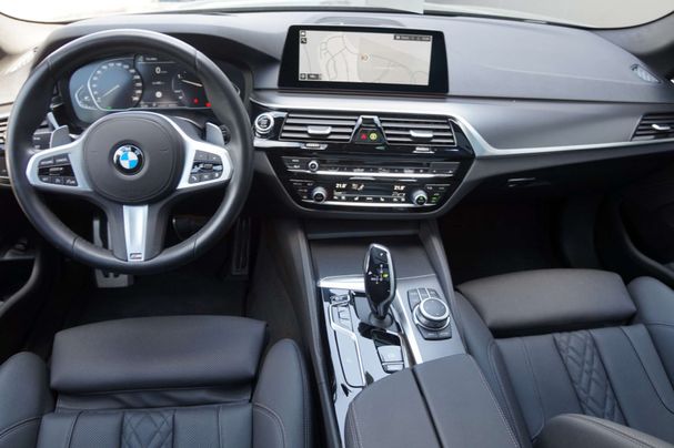 BMW 520d Touring 140 kW image number 6