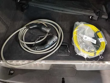 Car image 35