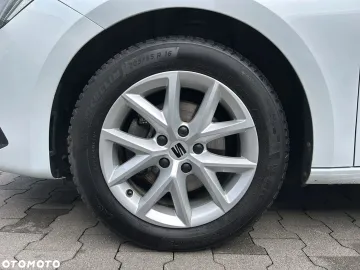 Car image 40