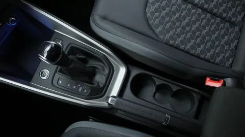 Car image 42