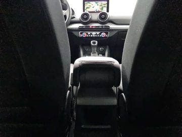 Car image 38