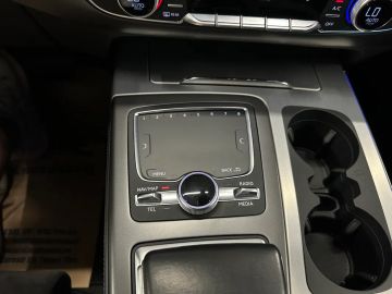 Car image 39