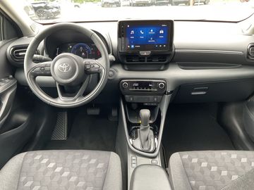 Car image 8