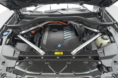 Car image 28