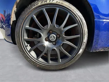 Car image 35
