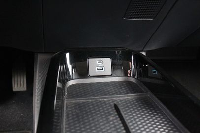 Car image 41