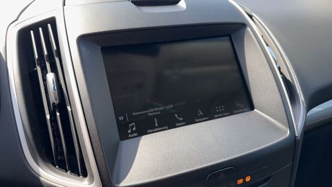 Car image 33